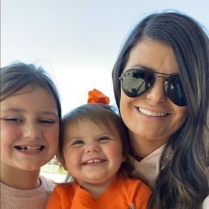 Meet your Posher, Brooke